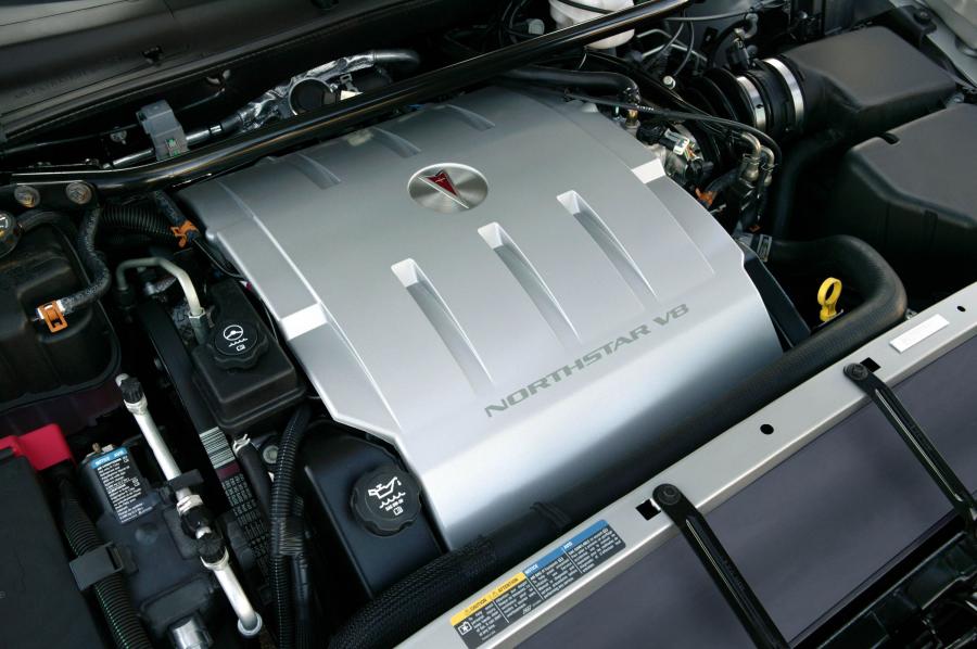  Pontiac Bonneville GXP 2004 года  (фото 12 из 26)